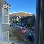 Newlands House - Quiet Retreat With Stunning Fell Views, Walk To Town *