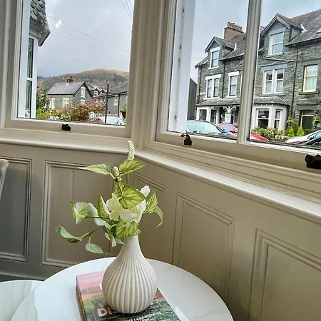 Newlands House - Quiet Retreat With Stunning Fell Views, Walk To Town Keswick (Cumbria)