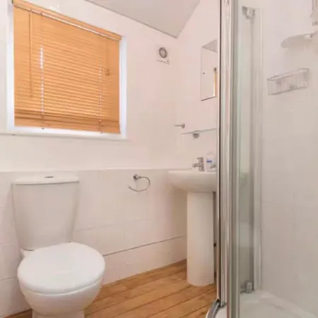 Newlands House - Quiet Retreat With Stunning Fell Views, Walk To Town *