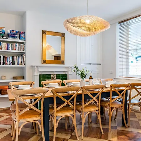 Newlands House - Quiet Retreat With Stunning Fell Views, Walk To Town *