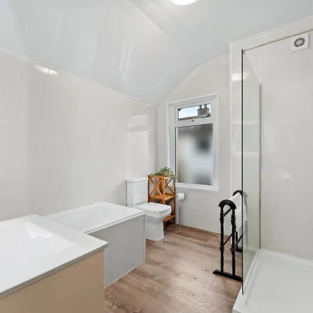 بيت للعطل Newlands House - Quiet Retreat With Stunning Fell Views, Walk To Town *