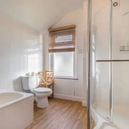 Newlands House - Quiet Retreat With Stunning Fell Views, Walk To Town Holiday home Keswick (Cumbria)